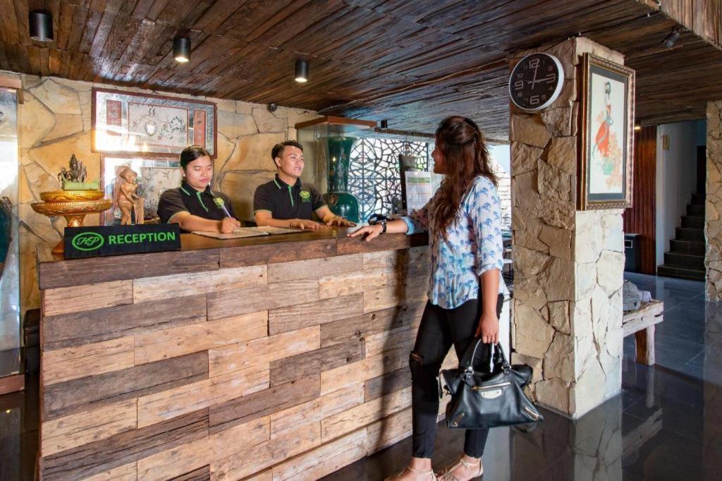 Hadi Poetra Hotel Kuta Lombok Eksteriør bilde