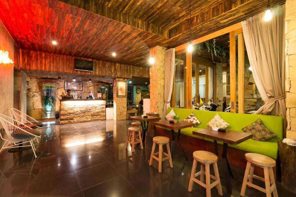 Hadi Poetra Hotel Kuta Lombok Eksteriør bilde