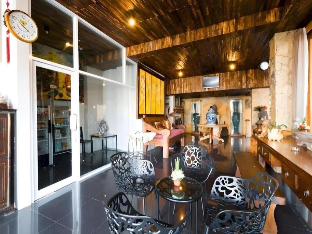 Hadi Poetra Hotel Kuta Lombok Eksteriør bilde