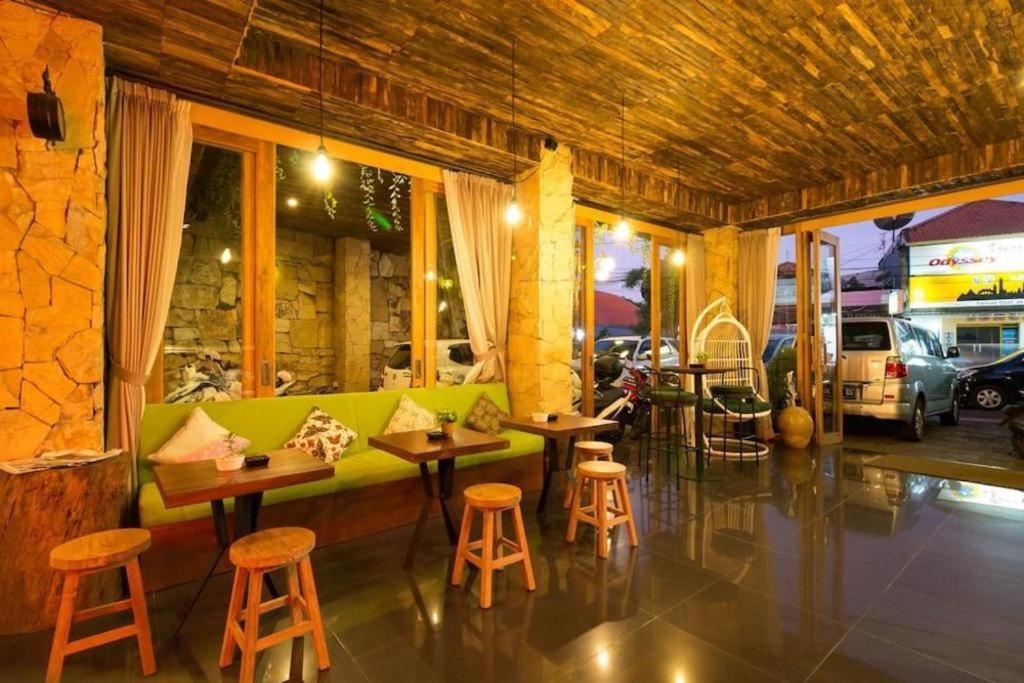 Hadi Poetra Hotel Kuta Lombok Eksteriør bilde