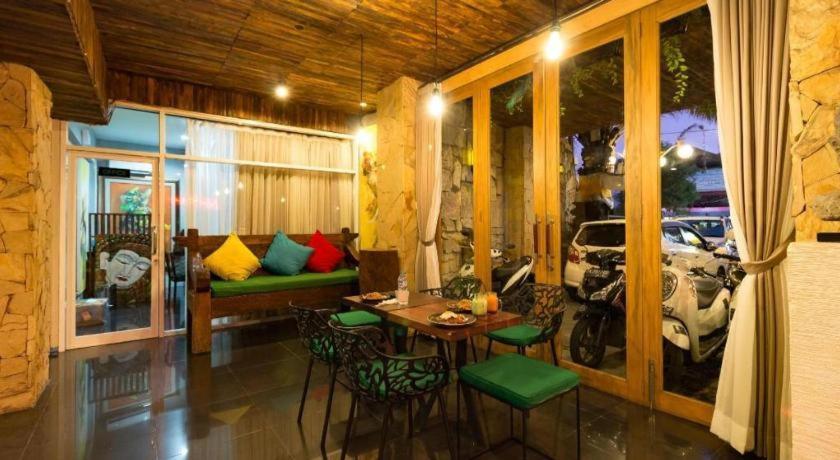 Hadi Poetra Hotel Kuta Lombok Eksteriør bilde
